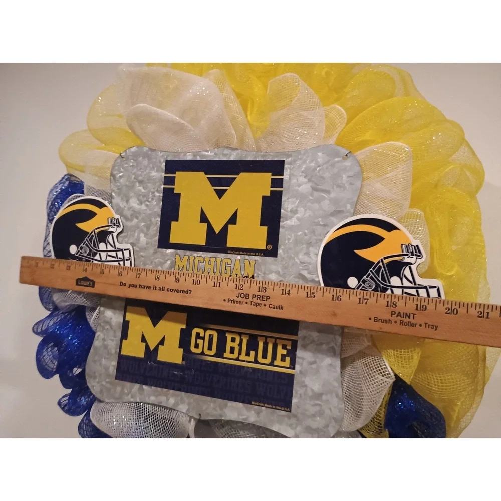 Michigan, Michigan State Wreath, Michigan State University Wreath, Wolverines...